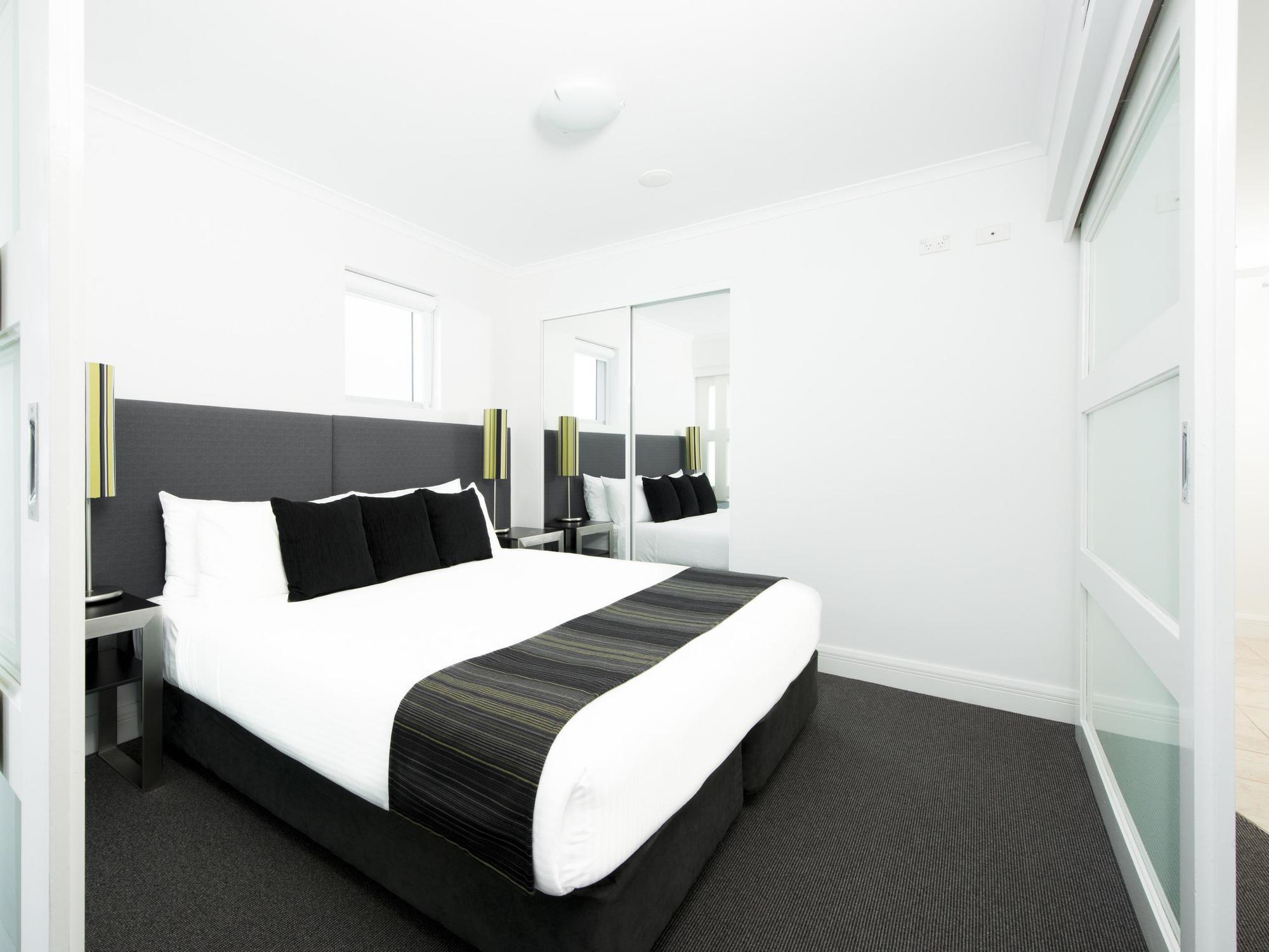 มันตรา ออน เคนต์ ซิดนีย์ Aparthotel ภายนอก รูปภาพ
