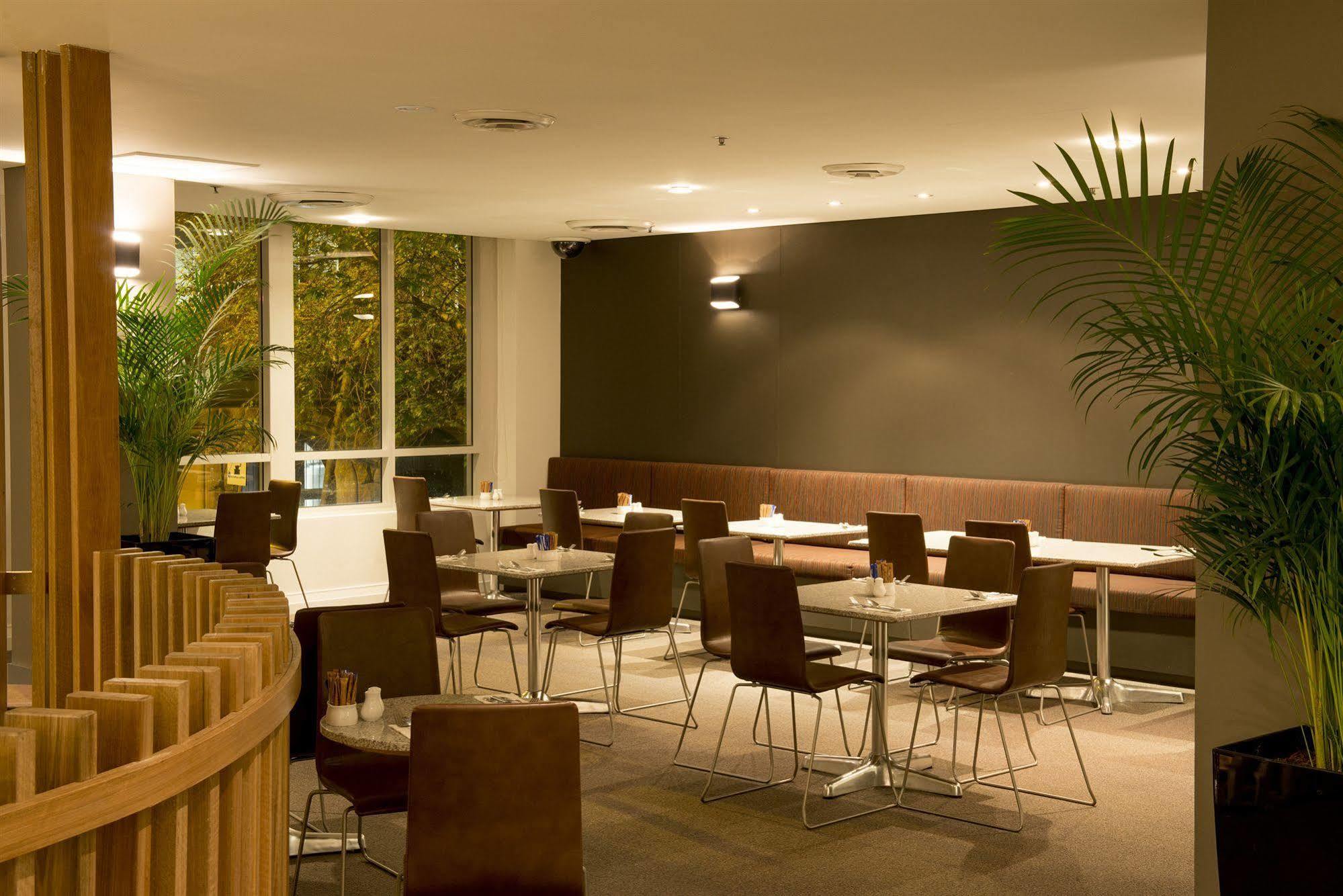 มันตรา ออน เคนต์ ซิดนีย์ Aparthotel ภายนอก รูปภาพ