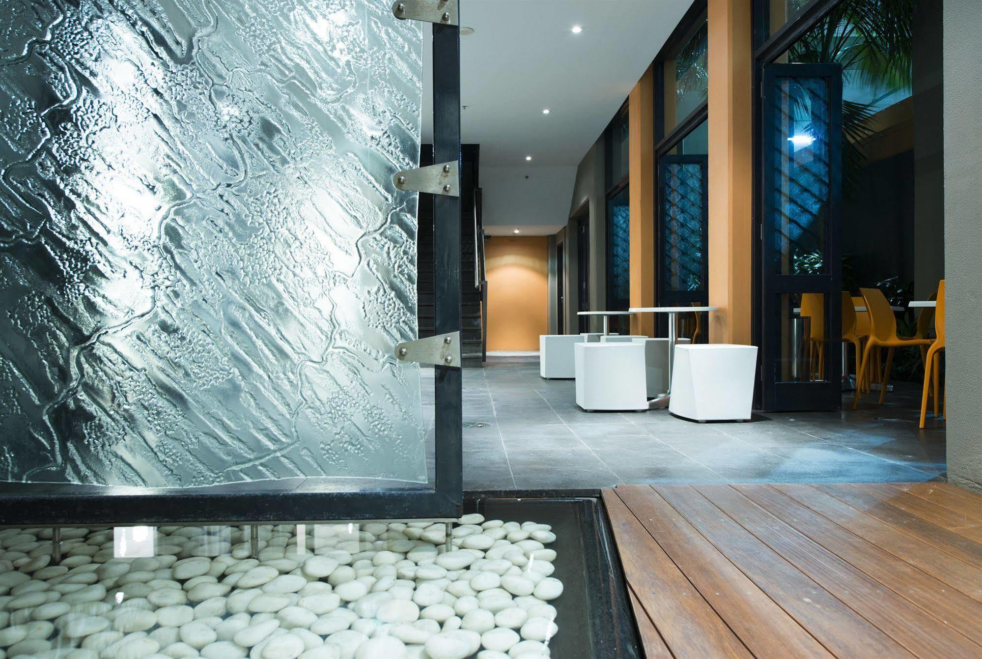 มันตรา ออน เคนต์ ซิดนีย์ Aparthotel ภายนอก รูปภาพ